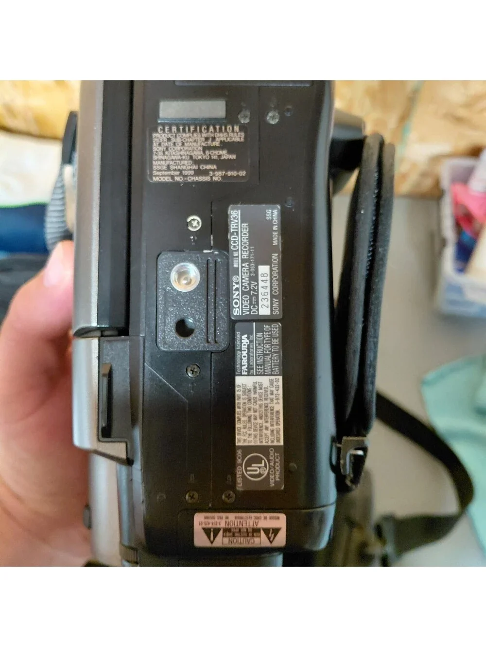 Sony CCD-TRV36 Hi8 Handycam Camcorder Tested Works Charger Battery Case Bundle